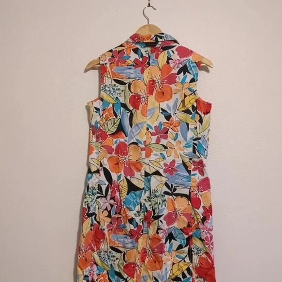 White Stag floral print button down dress with pockets size 12 - Picture 6 of 6